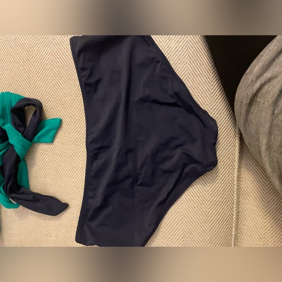 Aerie color block bikini set. - Picture 5 of 6